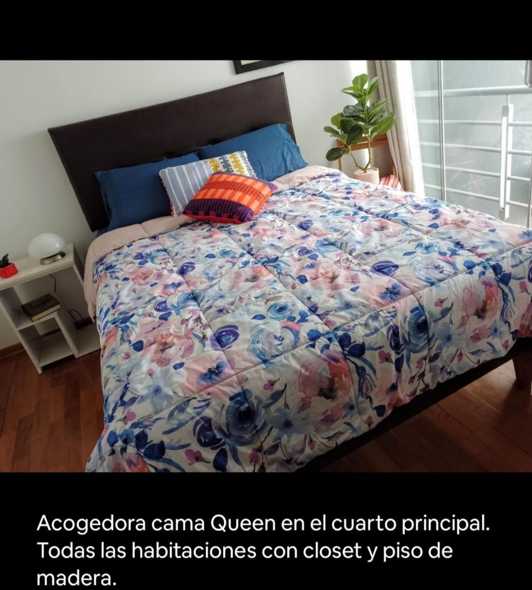 En El Centro Con Cochera Trujillo Kültér fotó
